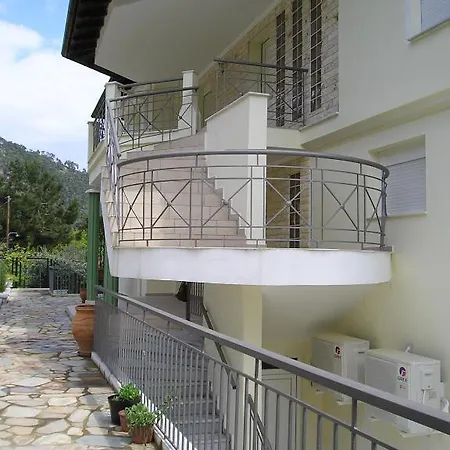 Pegasos * כריסי אמודיה